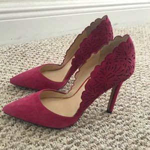 Jessica Simpson magenta color suede heels
